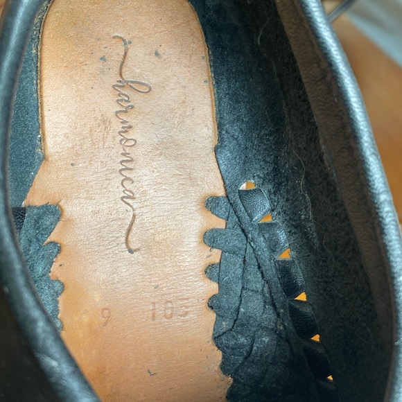 Handwoven leather shoes. - Picture 3 of 4